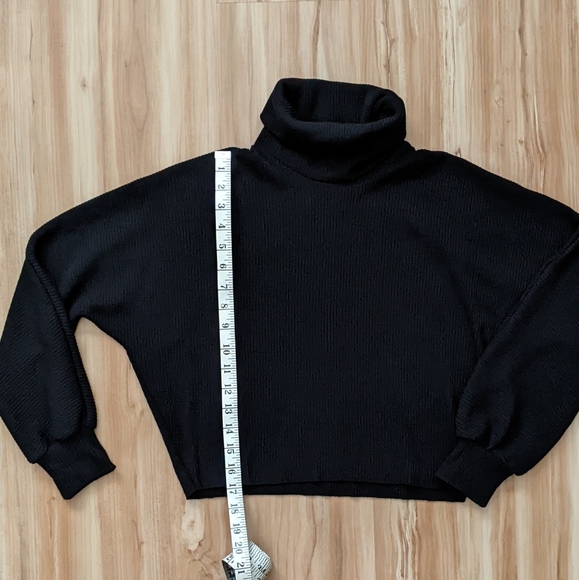 Sky and Sparrow Dolman Rib Turtleneck Sweater - Picture 3 of 11